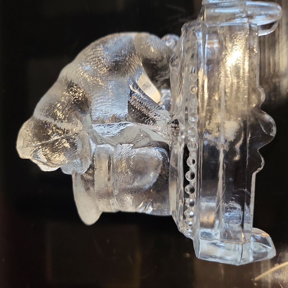 Vintage Glass Belmont Dog Chewing on a Tophat Toothpick Holder / Inkwell - Picture 11 of 11